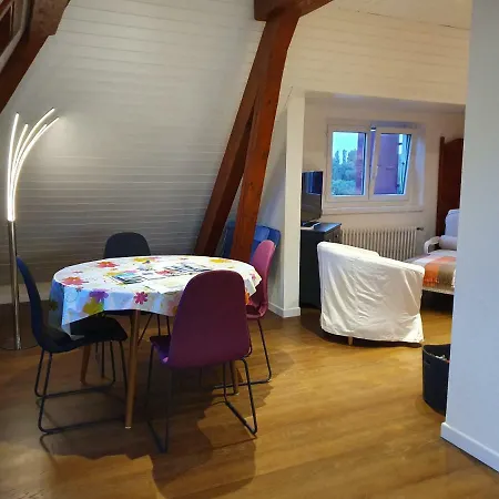 Entre Monts Et 니옹