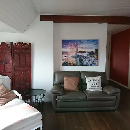 Entre Monts Et Appartement Nyon